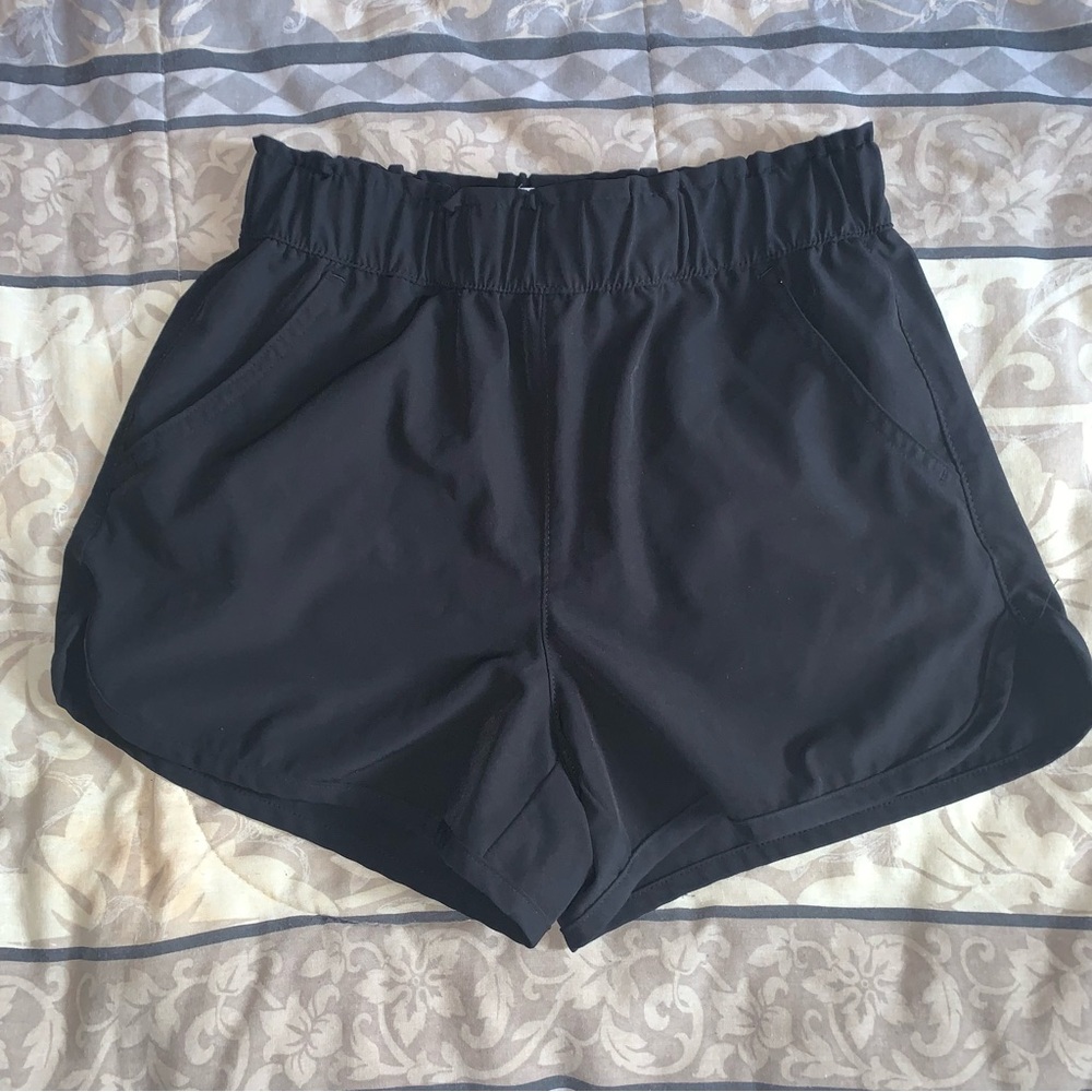 🌈 Colorful Planet • Black Ruffled Top Shorts - Picture 3 of 7